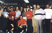 Teilnehmer des ersten BSA-Lehrgangs in München 1983 treffen Albert Busek and Arnold Schwarzenegger