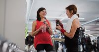 Frauen im Fitnessstudio