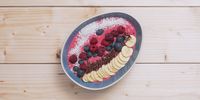 Passend zur Beerenzeit: Smoothie-Bowl 